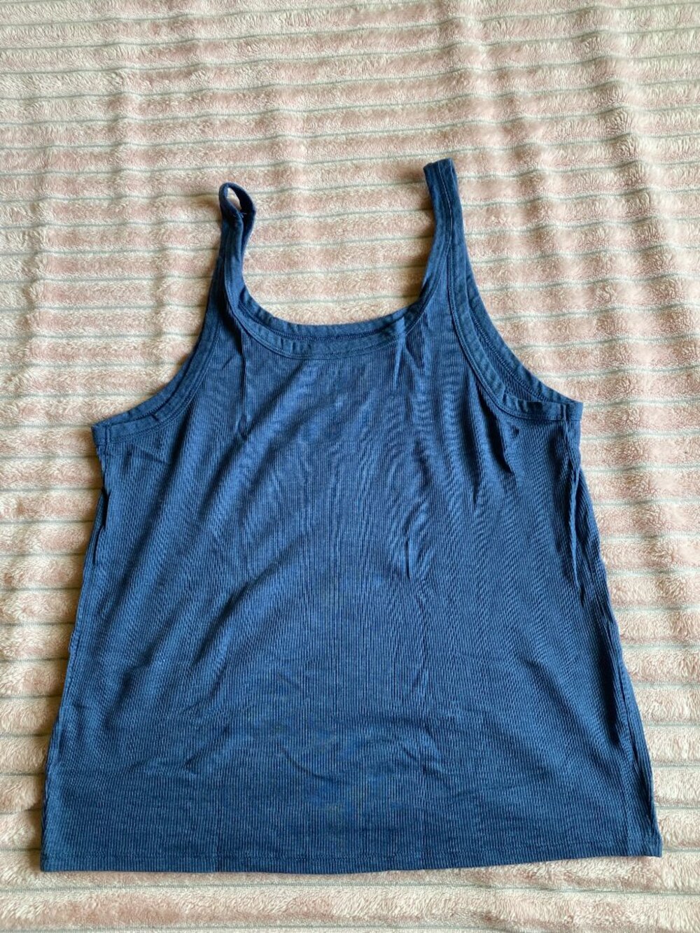 Blue Ribbed Tank Top - Picture 3 of 4